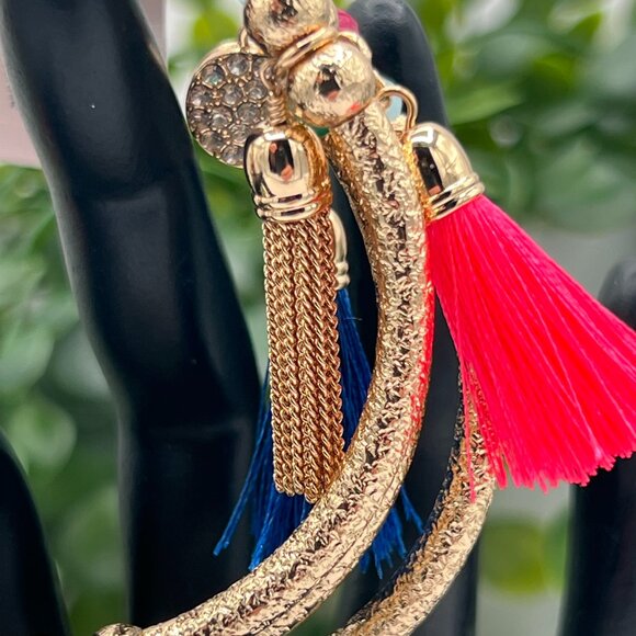 Lilly Pulitzer Gold Tone Triple Strand Stretch Tassel and Charm Bracelet - Picture 4 of 5